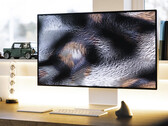 O iMac de 27 polegadas pode combinar com o MacBook Pro 14 e MacBook Pro 16 em algumas áreas. (Fonte da imagem: Aaditya Ailawadhi)