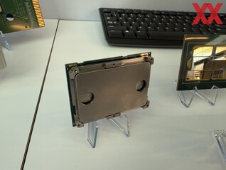 Intel desenvolve resfriamento líquido em nível de pacote para processadores potentes (Fonte da imagem: Hardwareluxx)