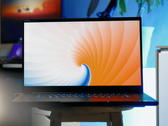 O Razer Blade 17 deste ano está entre os portáteis mais finos com um RTX 3080 Ti dGPU. (Fonte de imagem: Hardware Canucks)