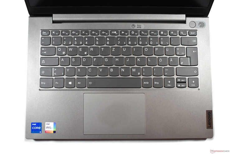 Lenovo ThinkBook 14 Gen 2: Área do Teclado