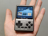 O GKD Pixel conta com uma tela de 4:3 e 2 polegadas. (Fonte da imagem: Retro CN)