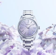 O Grand Seiko SBGW323 apresenta um mostrador com padrão Mt. Iwate roxo suave e bonito, inspirado na flor kiri (Fonte da imagem: Grand Seiko)