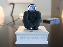 Graças à moderna tecnologia e ao Raspberry Pi, um gorila impresso em 3D pode agora recitar Shakespeare em um pedestal (Imagem: YamS1)