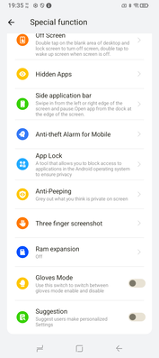 Uma grande variedade de recursos extras. (Fonte da imagem: Sergey Tarasov - Notebookcheck)