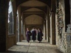 Bertie Carvel fala pela primeira vez sobre sua interpretação de Cornelius Fudge e explica por que vê o Ministro da Magia não como um vilão, mas como um político traumatizado.
