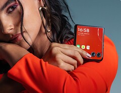 O Razr 50 Ultra é muito parecido com seu antecessor. (Fonte da imagem: Motorola)