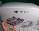 O DJI Mini 4 Pro já foi retirado da caixa. (Fonte da imagem: Igor Bogdanov)