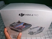 O DJI Mini 4 Pro já foi retirado da caixa. (Fonte da imagem: Igor Bogdanov)