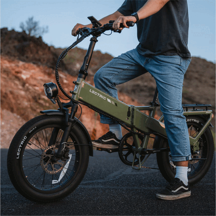 A versão com motor de 750 W da bicicleta elétrica Lectric XP4 oferece até 85 milhas (136,7 km) de autonomia com uma única carga (Fonte da imagem: Lectric)