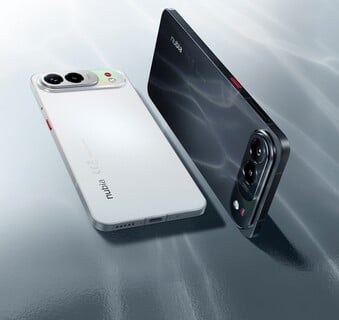 As duas opções de cores do celular
