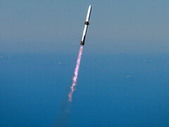 A decolagem do foguete reutilizável New Glenn, da Blue Origin. (Fonte da imagem: Dave Limp/X)