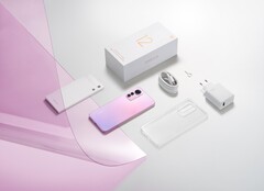 O Xiaomi 12 Lite vem com mais acessórios do que muitos outros smartphones modernos. (Fonte da imagem: Xiaomi)