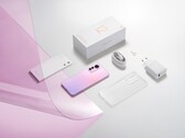 O Xiaomi 12 Lite vem com mais acessórios do que muitos outros smartphones modernos. (Fonte da imagem: Xiaomi)