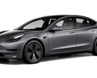 Este modelo 3 cor prata foi oferecido gratuitamente para impulsionar as vendas na China (imagem: Tesla)