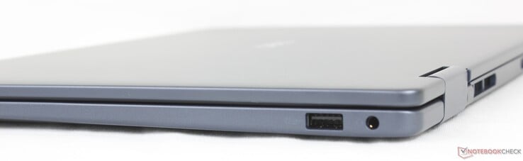Direito: USB-A 3.2 Gen. 1, fone de ouvido de 3,5 mm