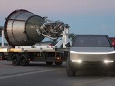 A proeza de reboque do Cybertruck foi apresentada na Base Estelar da SpaceX no Texas. (Fonte da imagem: Stargazer no YouTube)