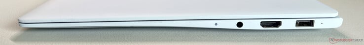 Lado direito: estéreo de 3,5 mm, HDMI 2.1-TMDS, USB-A 3.2 Gen.1 (5 Gbps)
