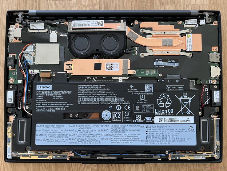 ThinkPad X1 Carbon G11 para comparação