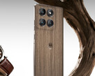 O Motorola Edge 60 Pro já está disponível com acabamento em madeira na China. (Fonte da imagem: Motorola)