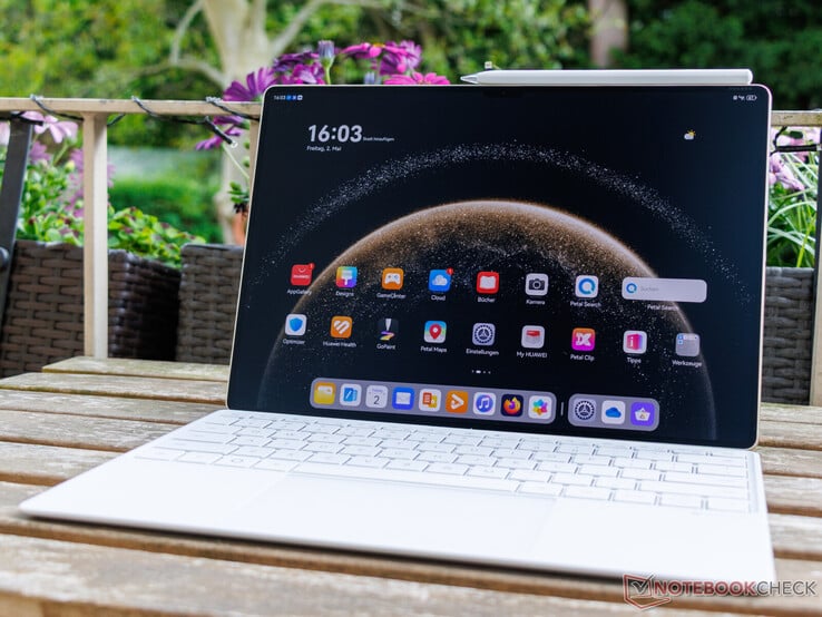 Uma foto do Huawei MatePad 13.2 (2025) para referência. (Fonte da imagem: Notebookcheck)
