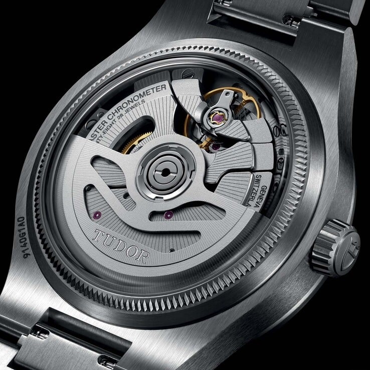 O Northflag é equipado com o Calibre MT5652-U, certificado pelo Master Chronometer