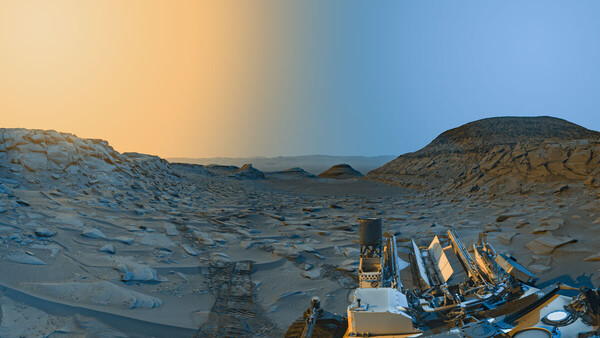 Cartão postal do Curiosity do 'Marker Band Valley' (Fonte: NASA)