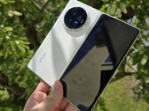 O Vivo X Fold 5 será mais leve do que o Vivo X Fold 3, na foto (fonte da imagem: Notebookcheck)
