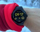 Novos recursos para o Google Pixel Watch 2 e outros smartwatches com Wear OS 4 estão pendentes. (Imagem: Benedikt Winkel)