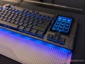 Resenha do teclado KB7 + teclado numérico KP7 da série Command da Turtle Beach