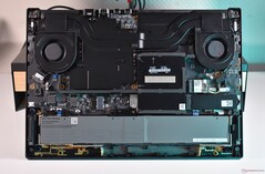 A parte interna do Lenovo ThinkPad P16 Gen 3.