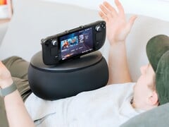 A almofada para jogos Mechanism foi concebida para tornar os jogos em dispositivos portáteis mais confortáveis e ajudar a evitar o entorpecimento dos braços e das mãos.