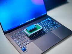 As APUs Intel Panther Lake só estarão disponíveis em laptops. (Fonte da imagem: Alex Waetzel para Notebookcheck)