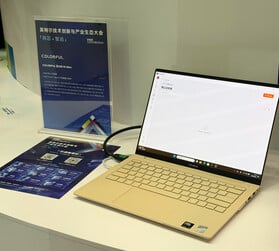 O laptop visto de outro ângulo