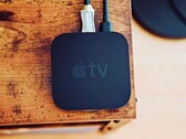 A nova Apple TV não será lançada sem o novo Siri. Modelo mais antigo na foto.
