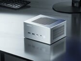 O mini PC DeskOne T2 da Topfeel inclui até a APU Ryzen AI 9 HX 370 e 128 GB de memória. (Fonte da imagem: ITHome)