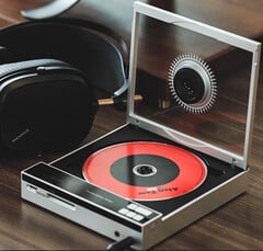 O CD player portátil Shanling EC Zero AKM vem com transmissão Bluetooth, extração de CD e recursos de DAC USB. (Fonte da imagem: Shanling)