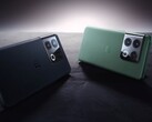 O OnePlus 10 Pro, lançado em 2022, apresentava um módulo de câmera em formato quadrado. (Fonte da imagem: OnePlus)