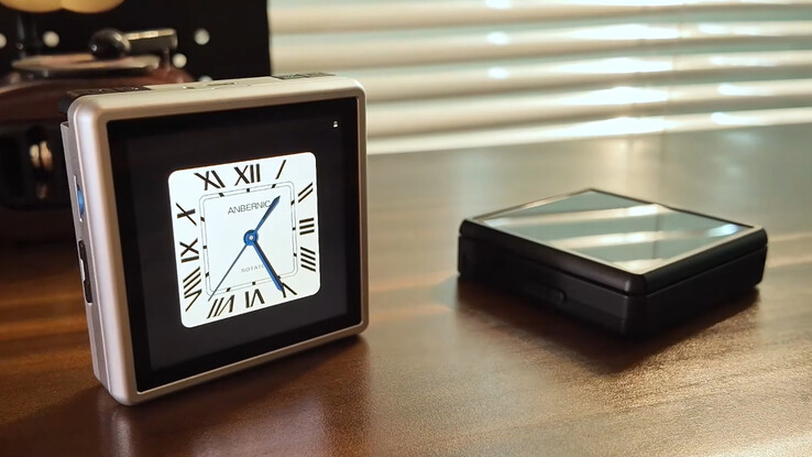 O Anbernic RG Rotate em suas duas cores de lançamento.