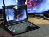 Análise do laptop Medion Erazer Crawler E40: Gamer acessível com bom desempenho RTX 4050