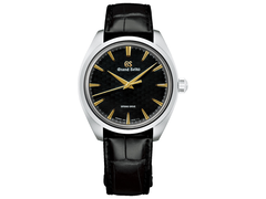 O Grand Seiko SBGY041 (na foto) em um fundo branco. (Fonte da imagem: @plus9time no Instagram)