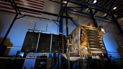 Lunar Trailblazer sentado em uma sala na Lockheed Martin Space, no Colorado, durante os testes (Fonte da imagem: Lockheed Martin Space)