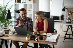 O Acer TravelMate P6 14 agora oferece opções de toque e não toque OLED de 2,8K. (Fonte da imagem: Acer)