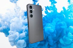 A Samsung lançou a série Galaxy S24 em 31 de janeiro de 2024. (Fonte: Notebookcheck, Pawel Czerwinski no Unsplash, editado)