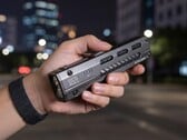 A EDC15 foi projetada para ser uma lanterna compacta para o dia a dia que oferece potência satisfatória. 