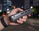 A EDC15 foi projetada para ser uma lanterna compacta para o dia a dia que oferece potência satisfatória.