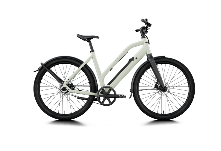A Raleigh One na cor off-white