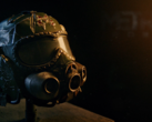 Grande plano da réplica do capacete Spartan da Metro 2039 Collector's Edition, com uma viseira escura, elementos de máscara de gás integrados e detalhes de desgaste de combate.