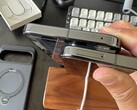 Pixel 10 Pro XL com slot SIM enviado para cliente dos EUA após RMA. (Fonte da imagem: crocsnosockz no Reddit)