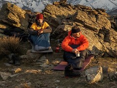 O recurso LTE do próximo smartwatch da Garmin pode exigir uma assinatura do inReach. (Fonte da imagem: Garmin)