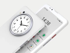 O BigMe HiBreak Dual tem uma tela E Ink colorida na parte frontal e um LCD colorido na parte traseira.